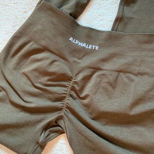 LAST DAY TO PURCHASE - Alphalete Amplify Leggings